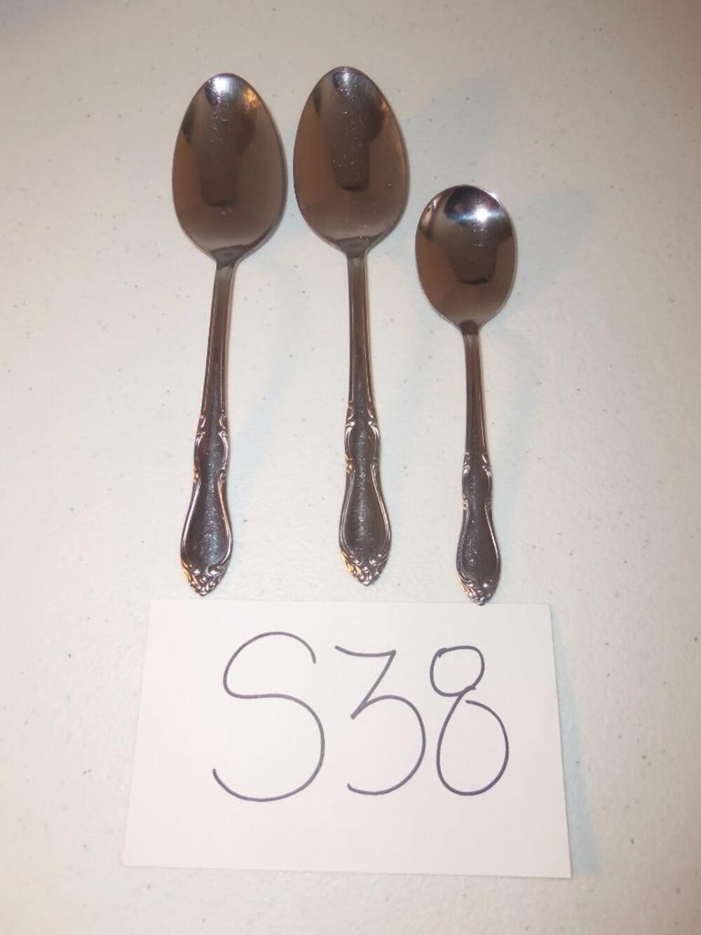 Oneida Homestead 2 Serving Spoons 1 Soup Spoon -0116S38